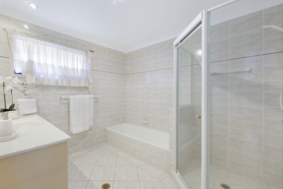 1 Celtis Court PALM BEACH 18