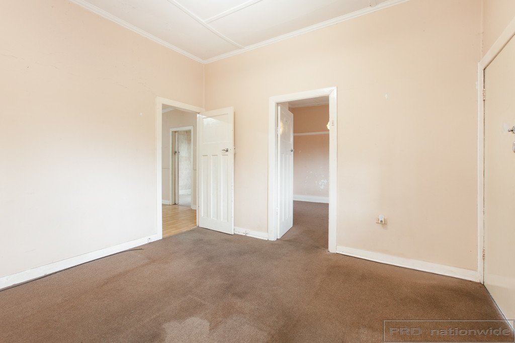 1 Cessnock Rd  WESTON 6