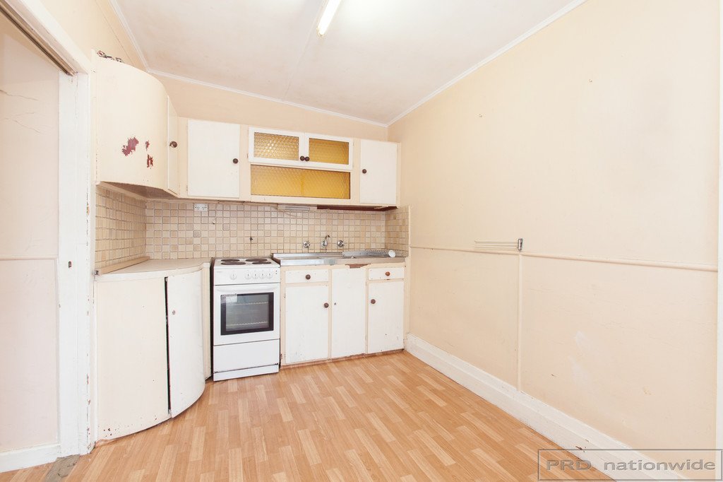 1 Cessnock Rd  WESTON 8