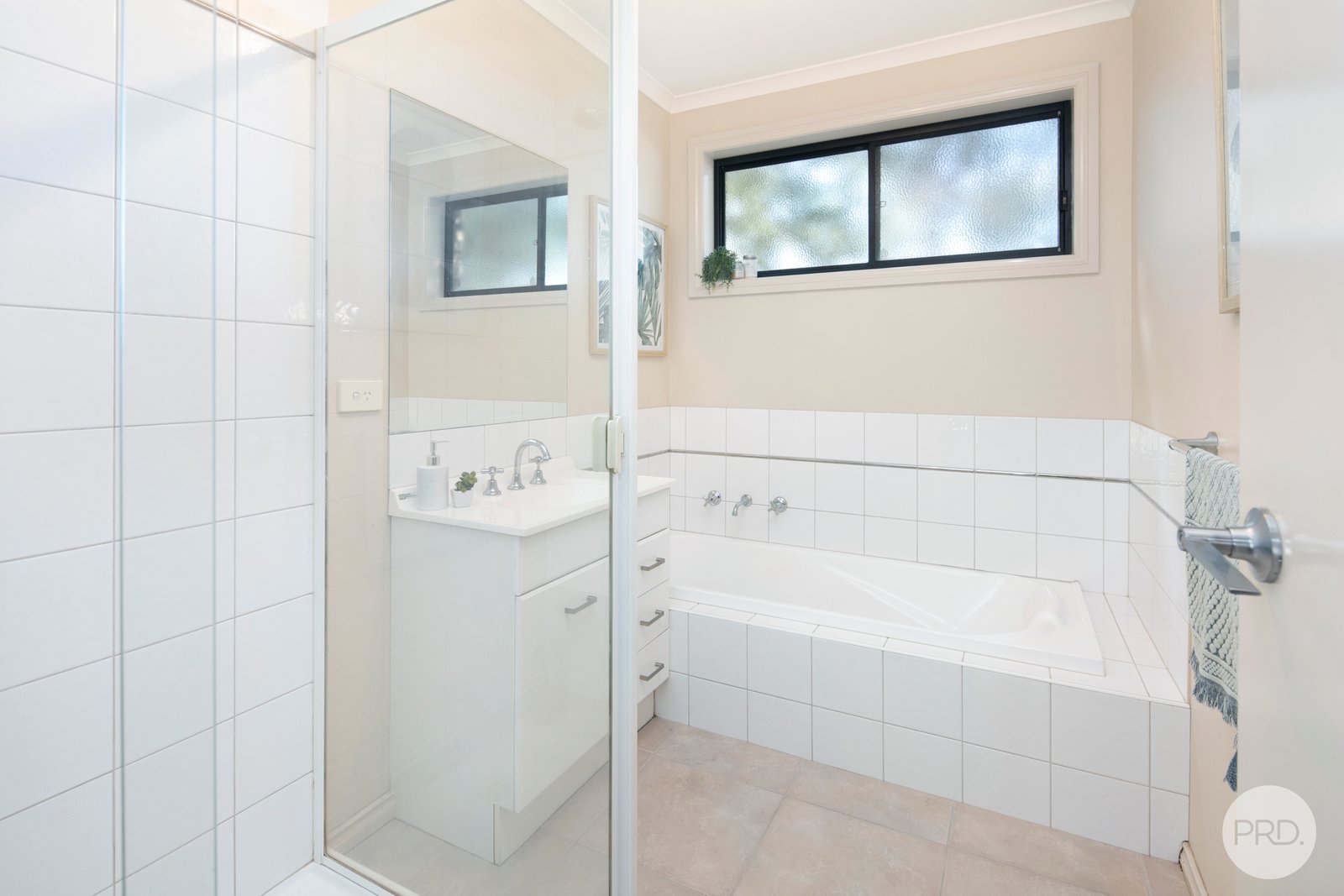 1 Chapel Cross Court WINTER VALLEY 7