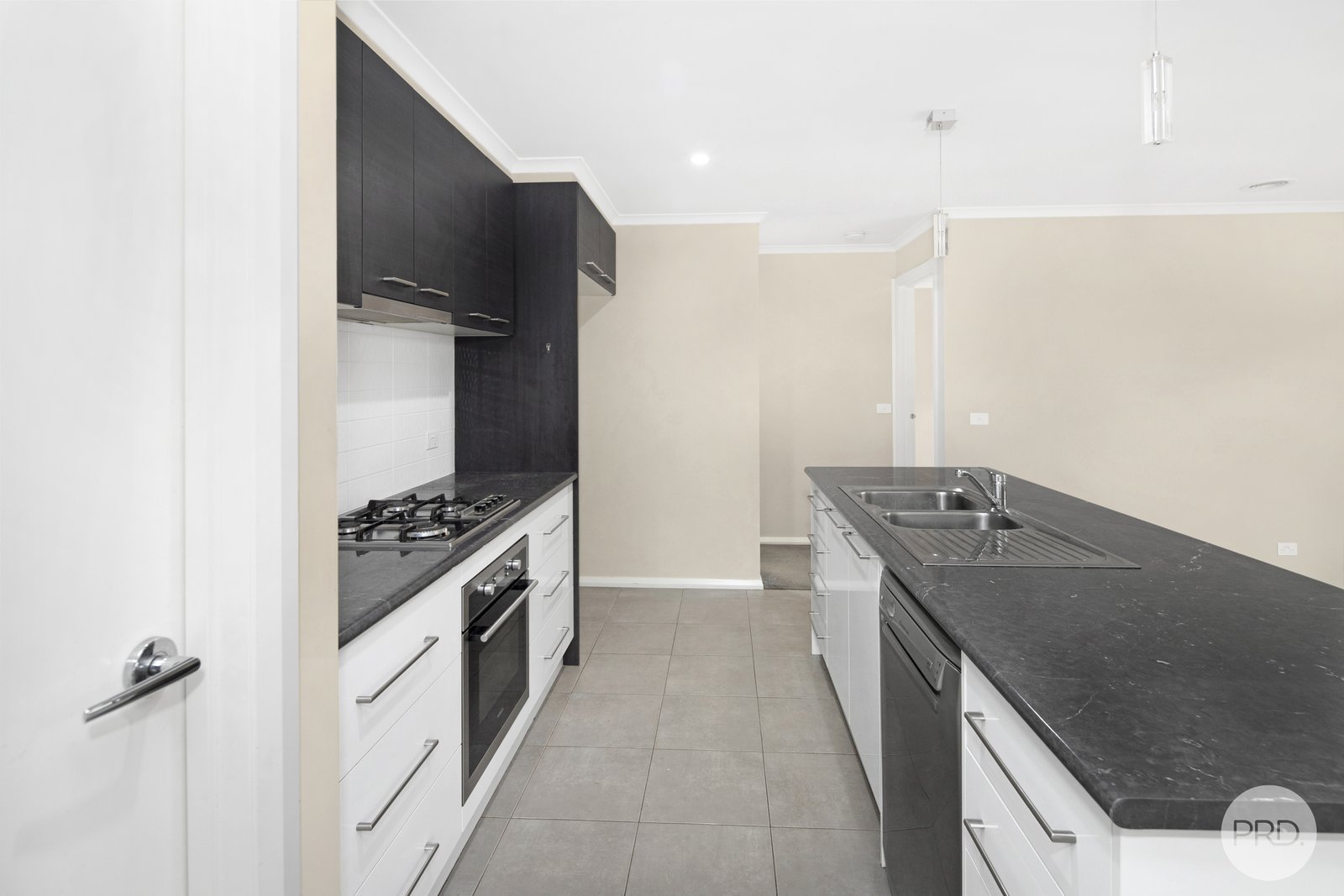 1 Charolais Street DELACOMBE 5