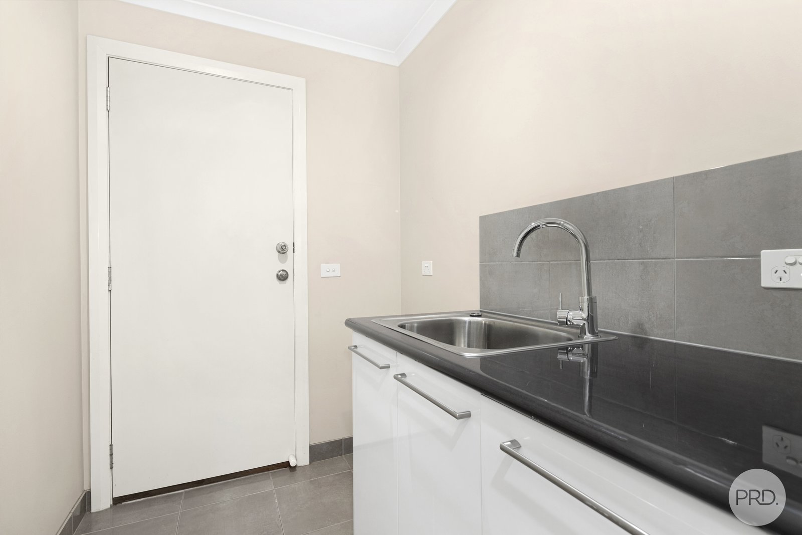 1 Charolais Street DELACOMBE 11