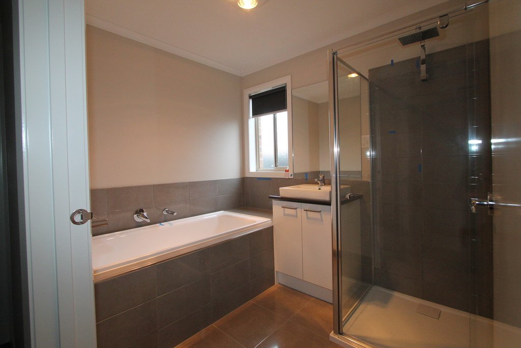 1 Charolais Street DELACOMBE 5