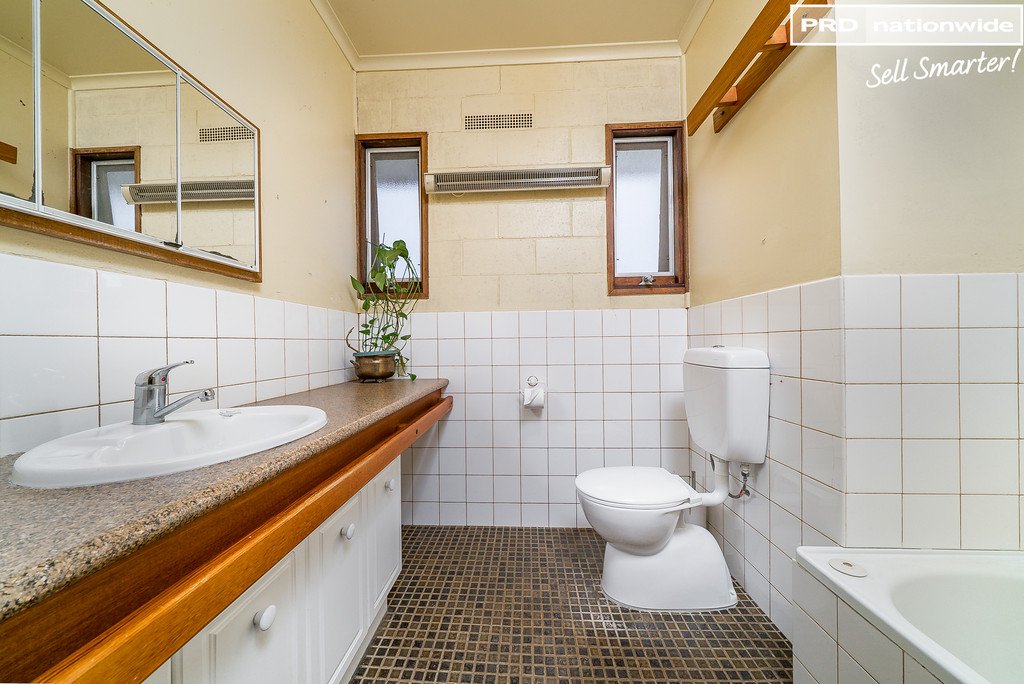 1 Churchill Avenue KOORINGAL 7