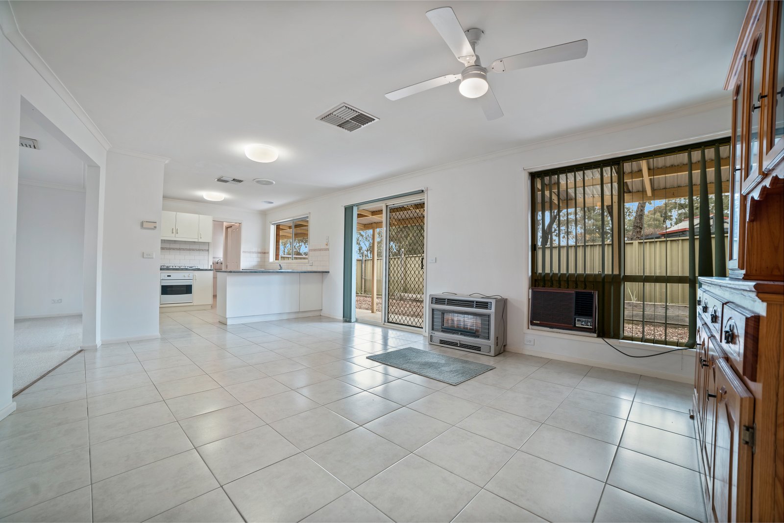 1 Churinga Court GOLDEN SQUARE 3