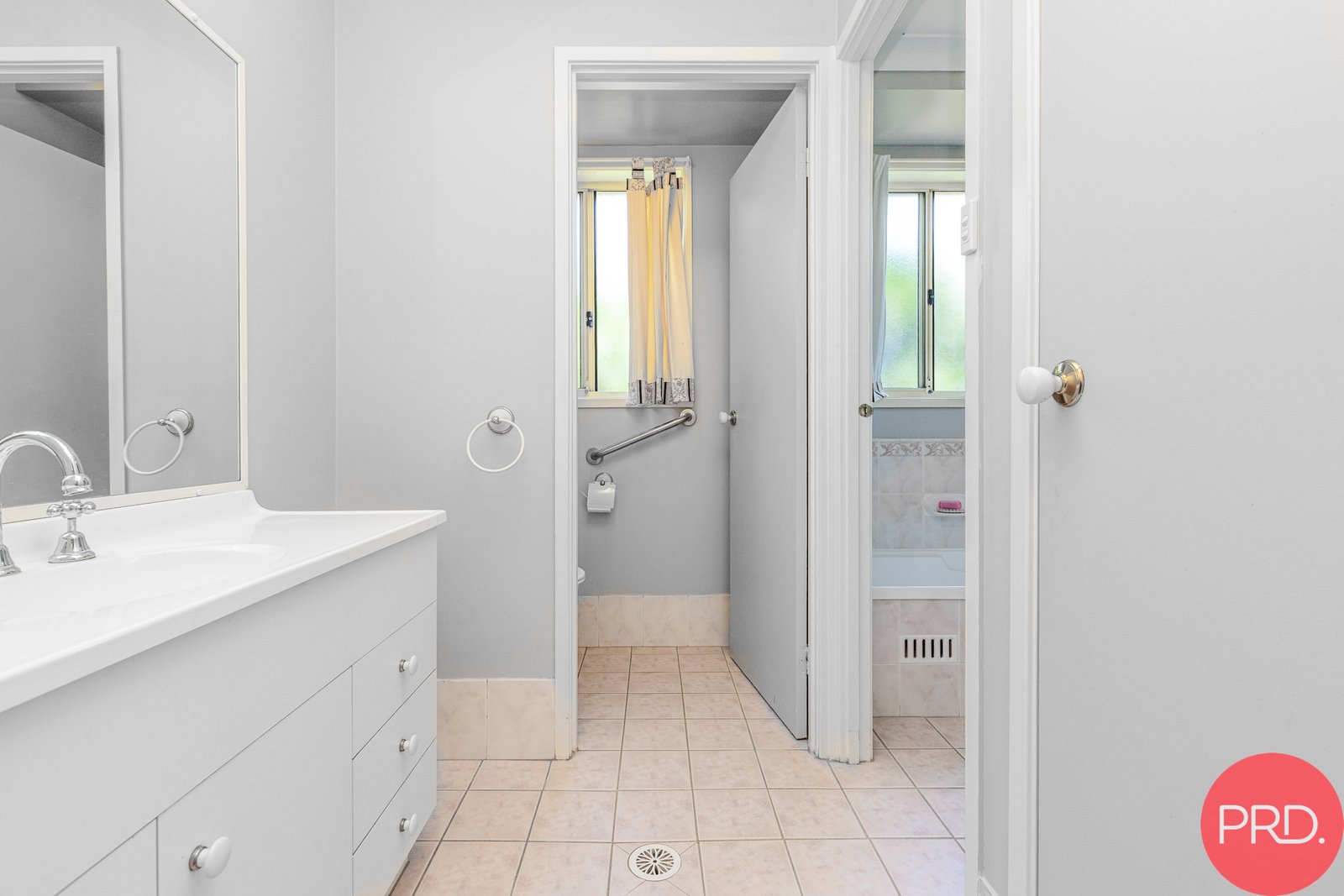 1 Coburn Circuit METFORD 12