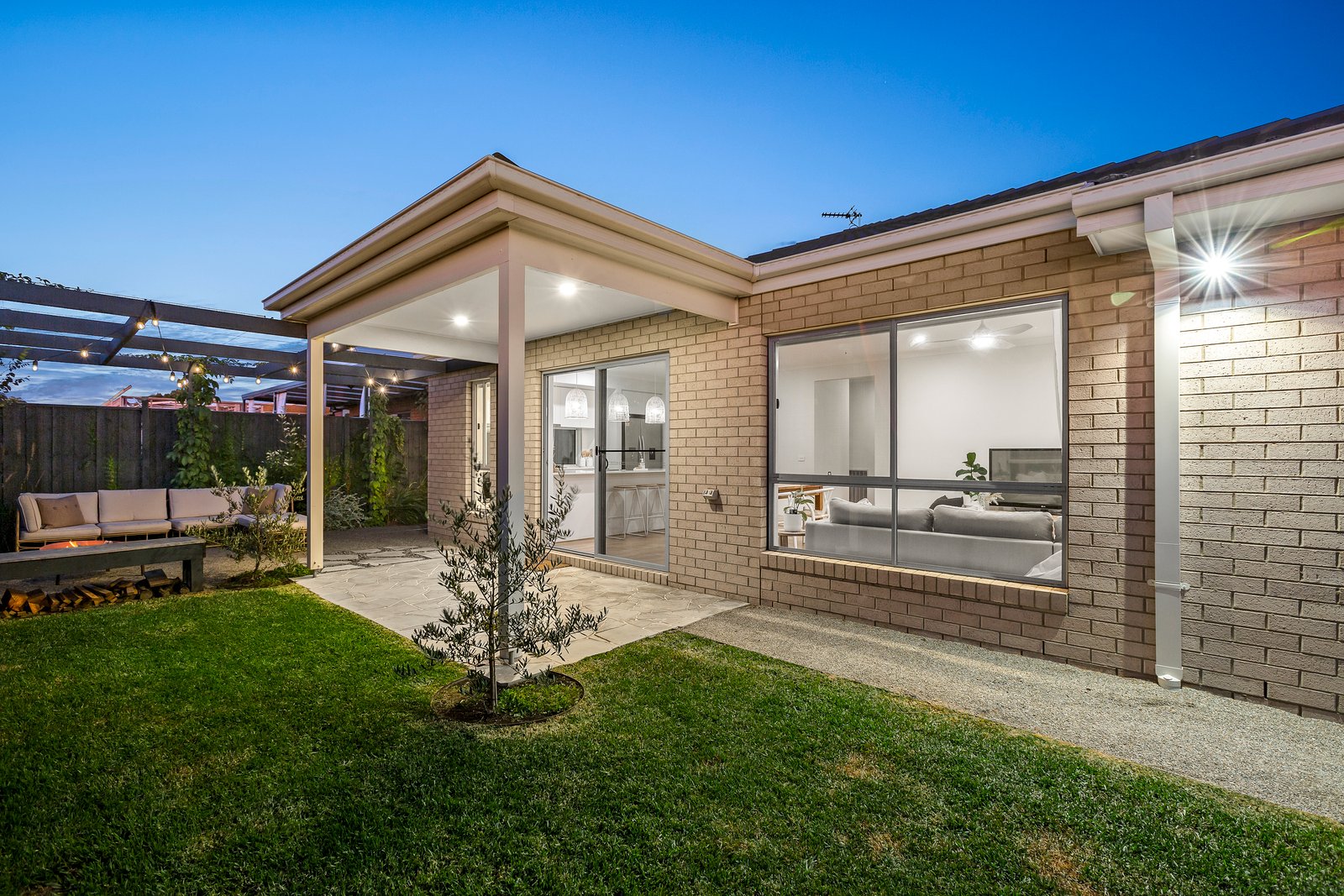 Real Estate and Property in 1 Codrington Street, Charlemont, VIC