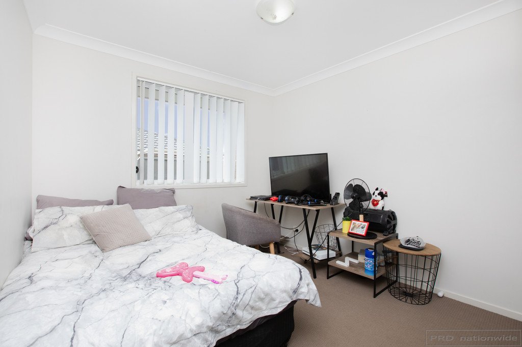 1 Colombard Street CLIFTLEIGH 9