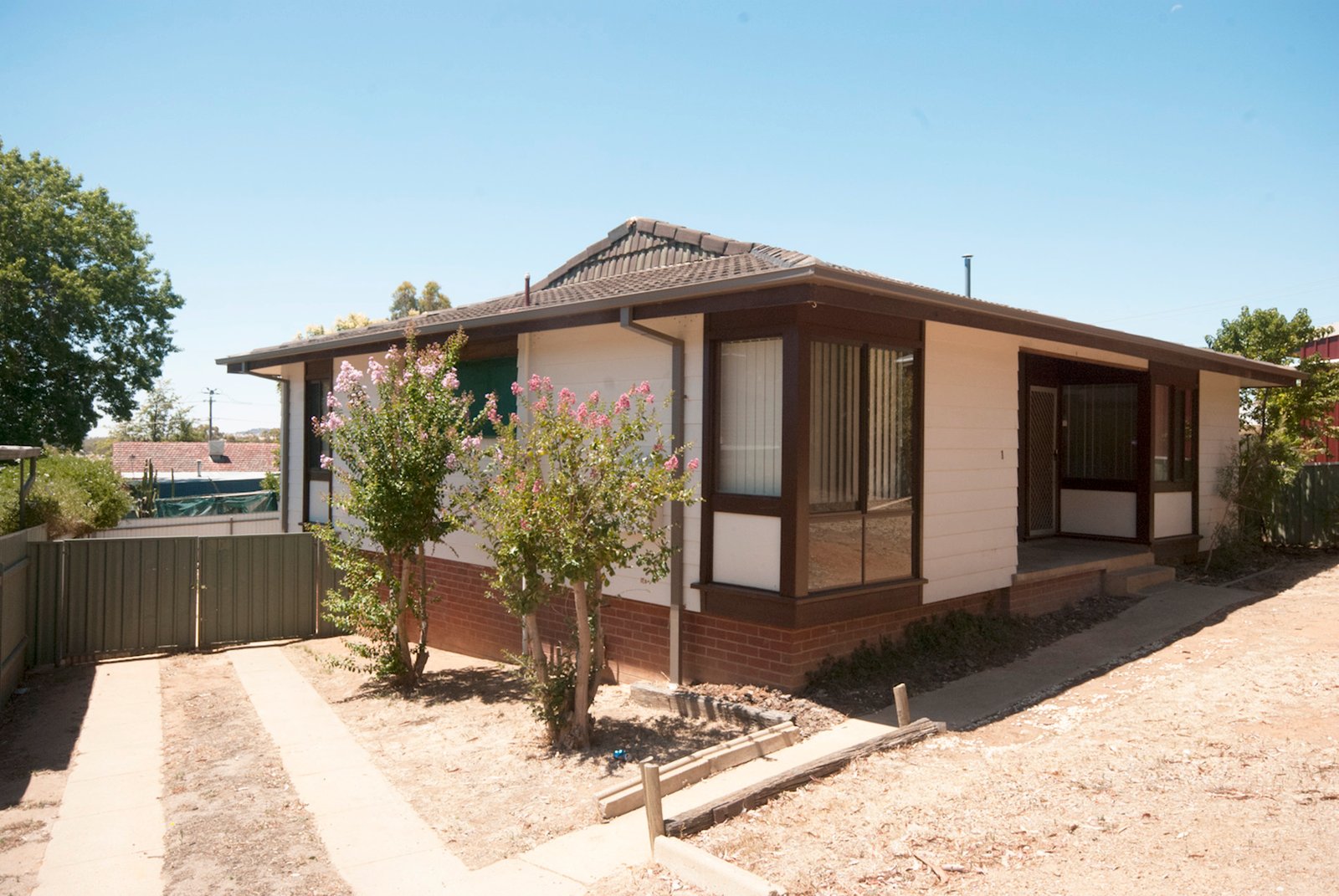 1 Connorton Avenue ASHMONT 1
