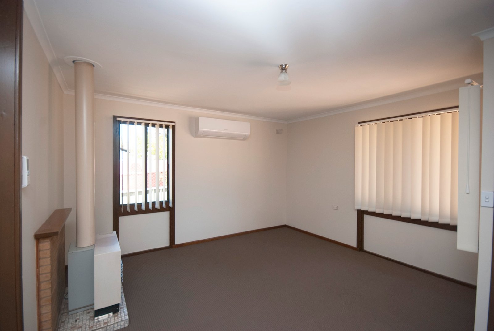 1 Connorton Avenue ASHMONT 3