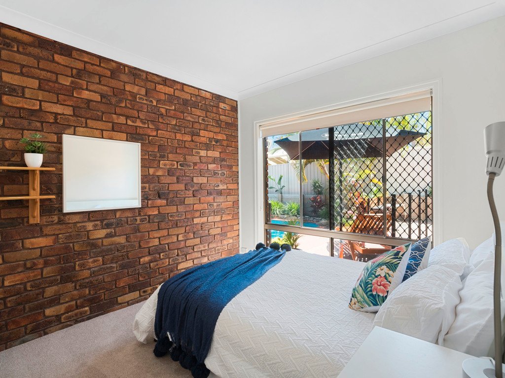 1 Coolabah Court BANORA POINT 7