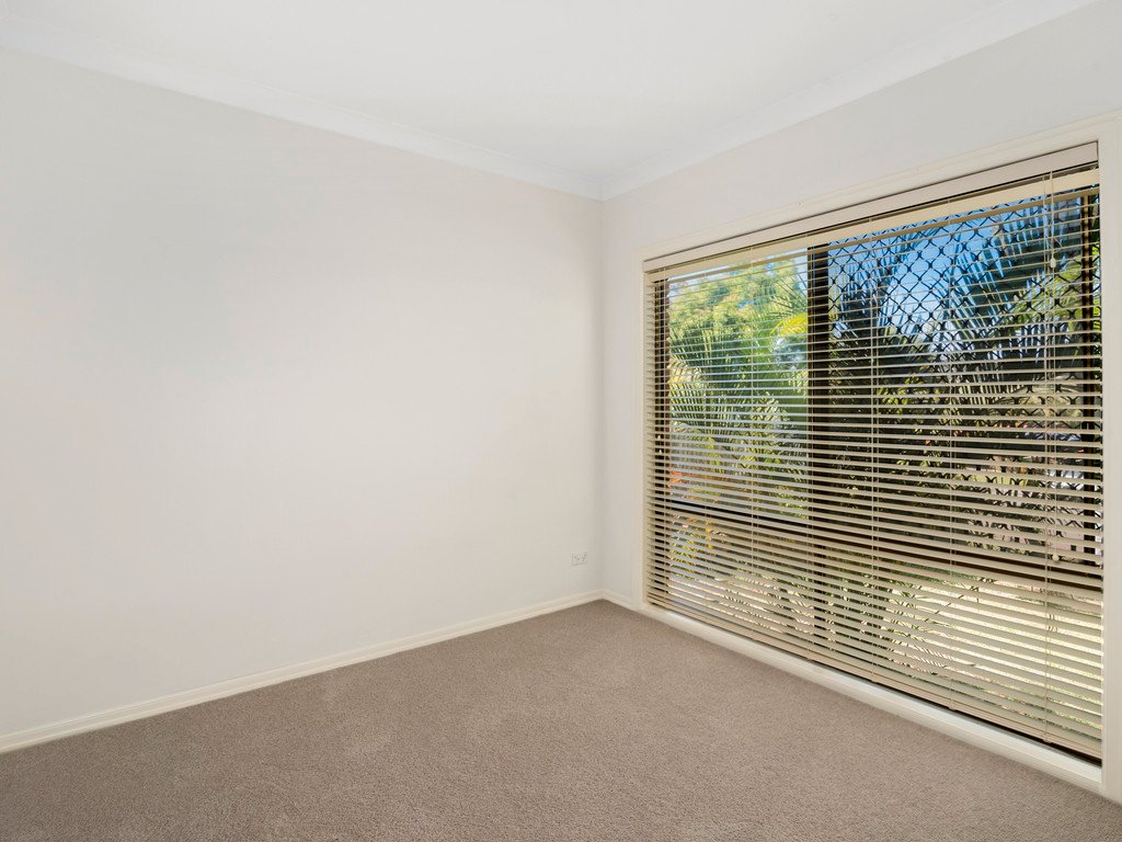 1 Coolabah Court BANORA POINT 9