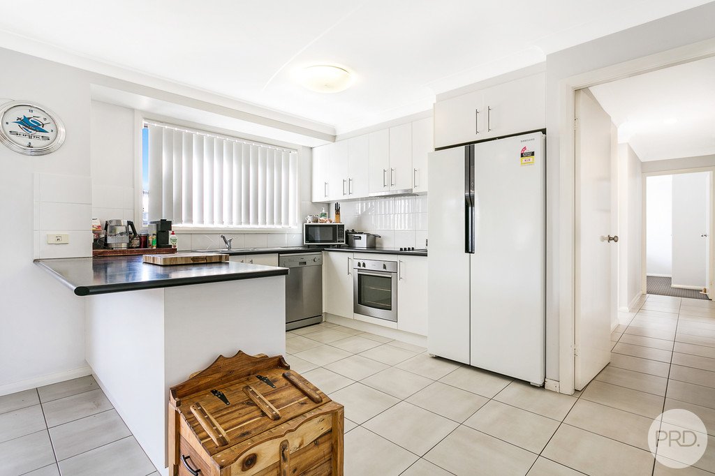 1 Coolamon Close OXLEY VALE 5