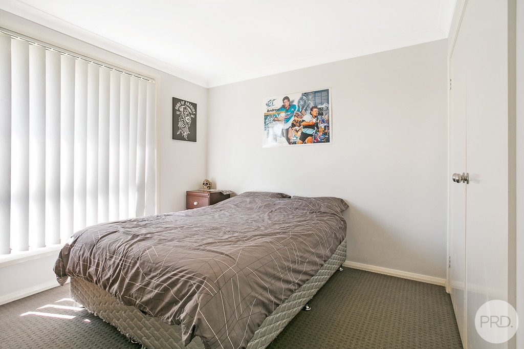 1 Coolamon Close OXLEY VALE 9