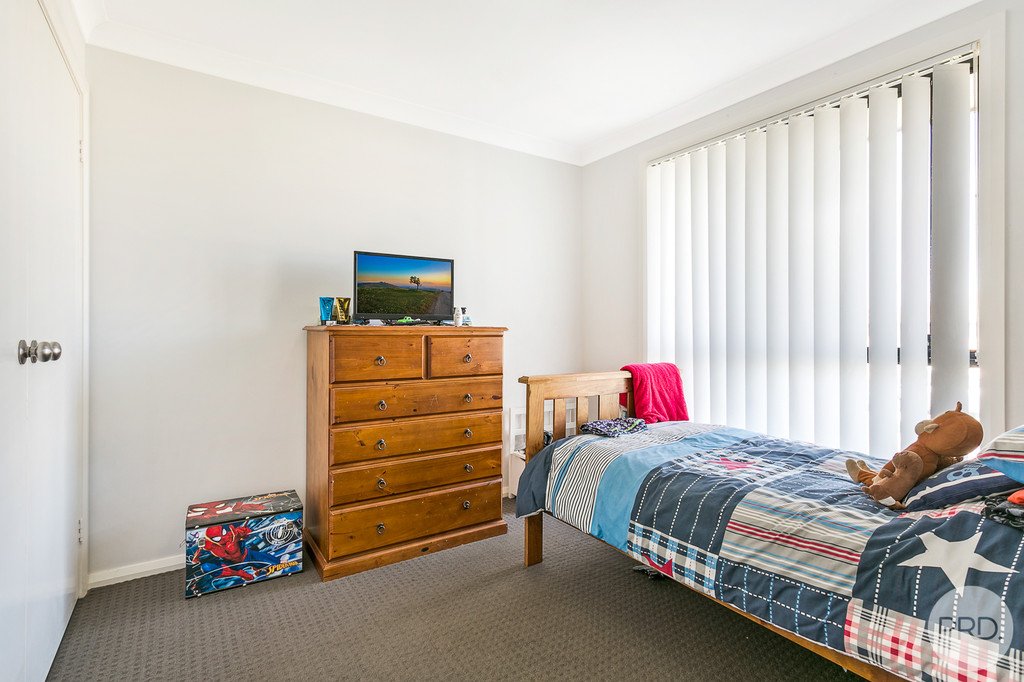 1 Coolamon Close OXLEY VALE 11