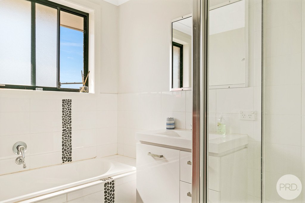 1 Coolamon Close OXLEY VALE 14