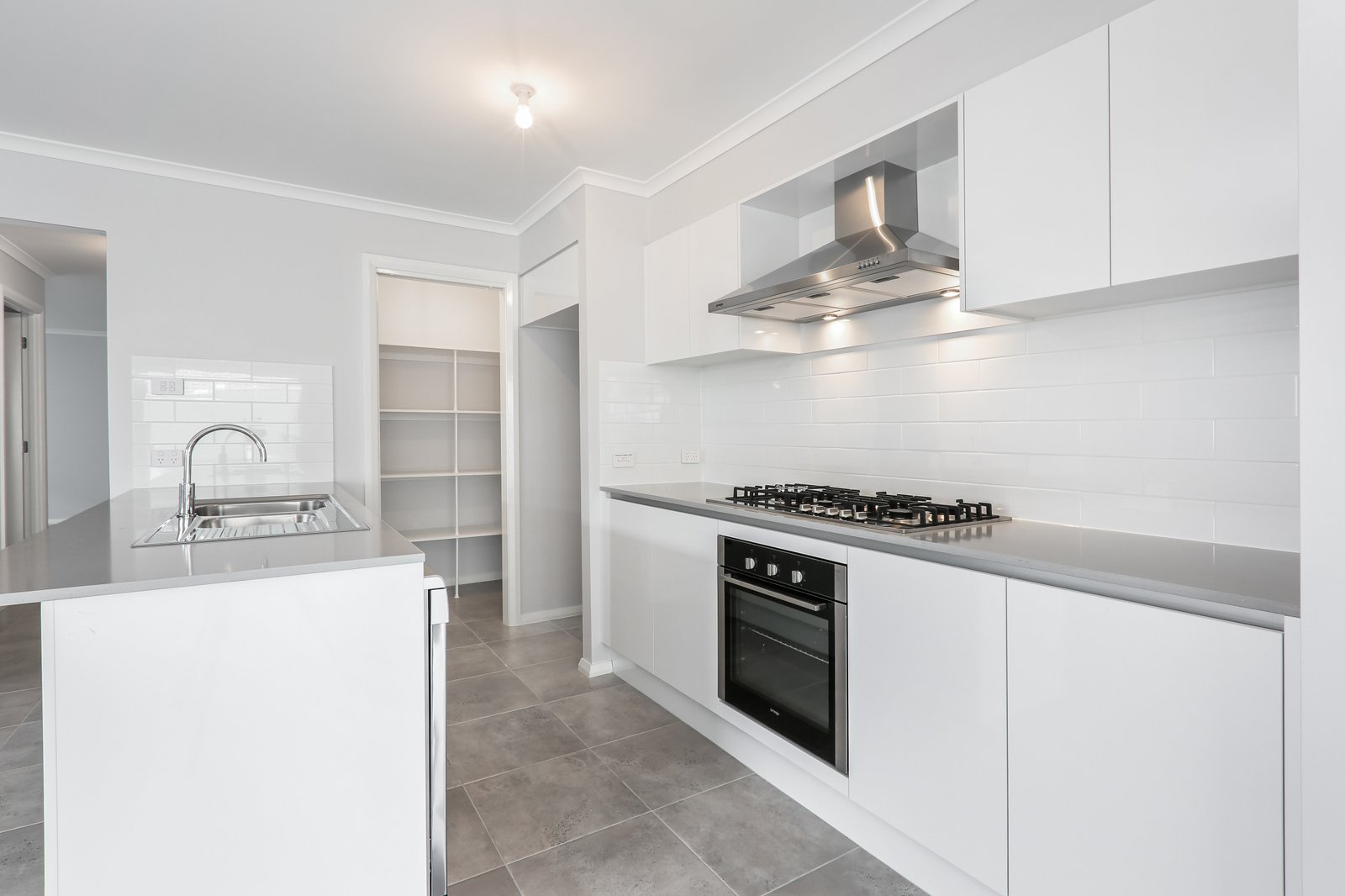 1 Corella Ave  HORSLEY 2