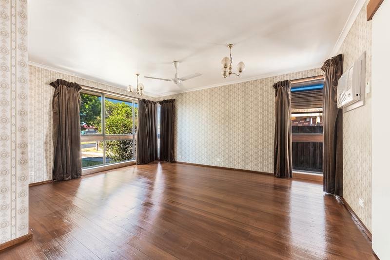 Gallery: 1 Correa Close