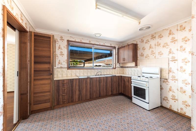 Gallery: 1 Correa Close