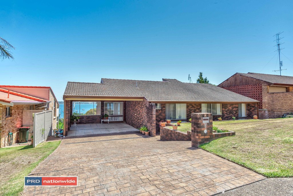 1 Corrie Parade CORLETTE 11