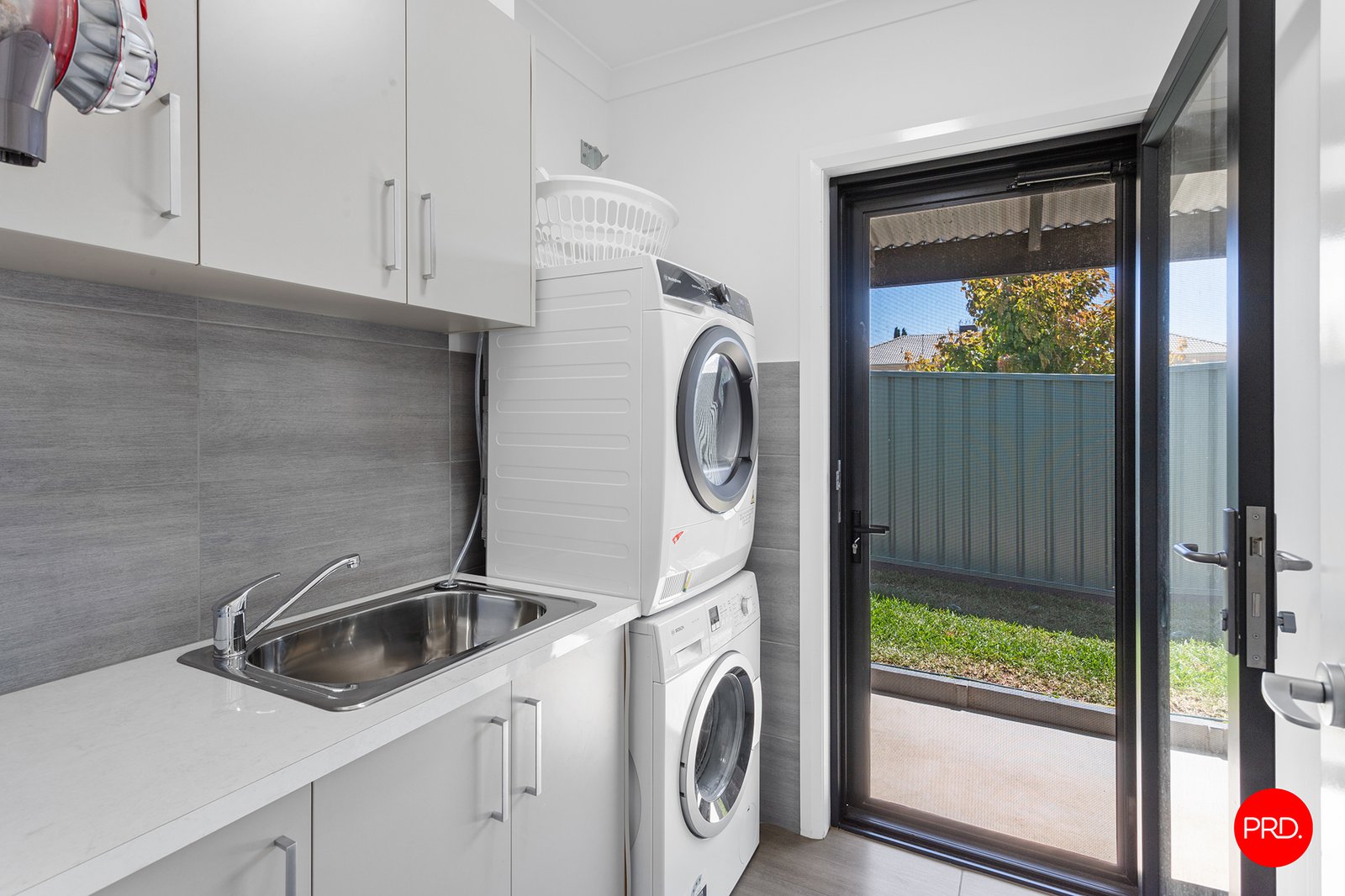 1 Cortland Close KANGAROO FLAT 15