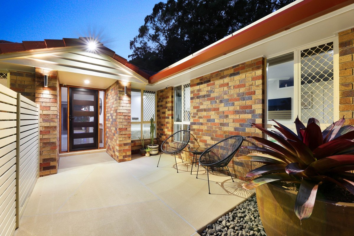 1 Cowell Drive Burleigh Heads 28