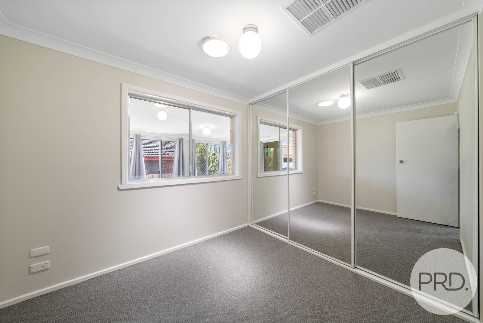 1 Coyne Street MOUNT AUSTIN 9