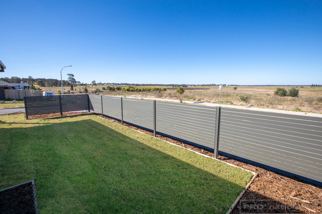 1 Croft Close THORNTON 4