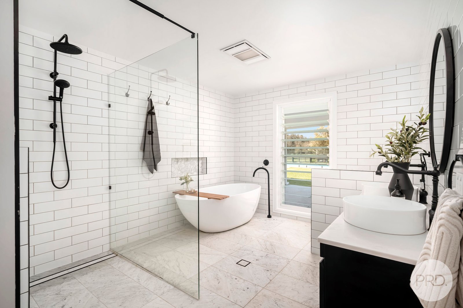 1 Cromarty Lane BOBS FARM 32