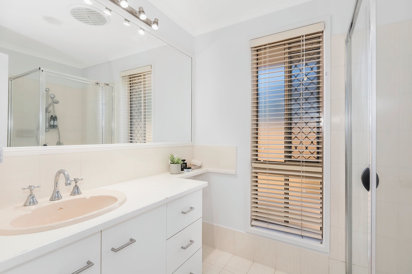 1 Dandenong Terrace ROBINA 11