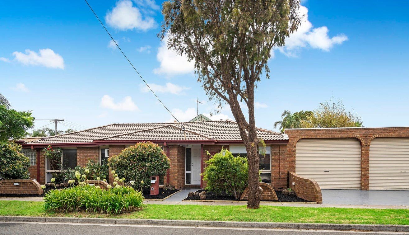 Gallery: 1 Daphne Close