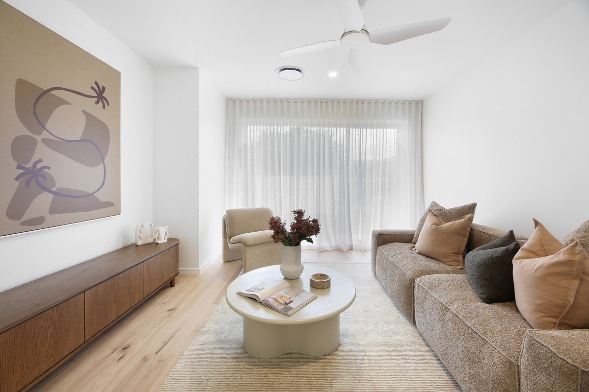 1 David Court Miami 16