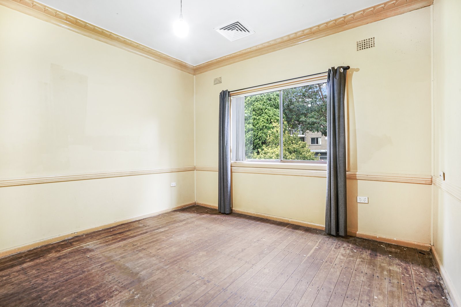 1 Dent Street Jamisontown 4
