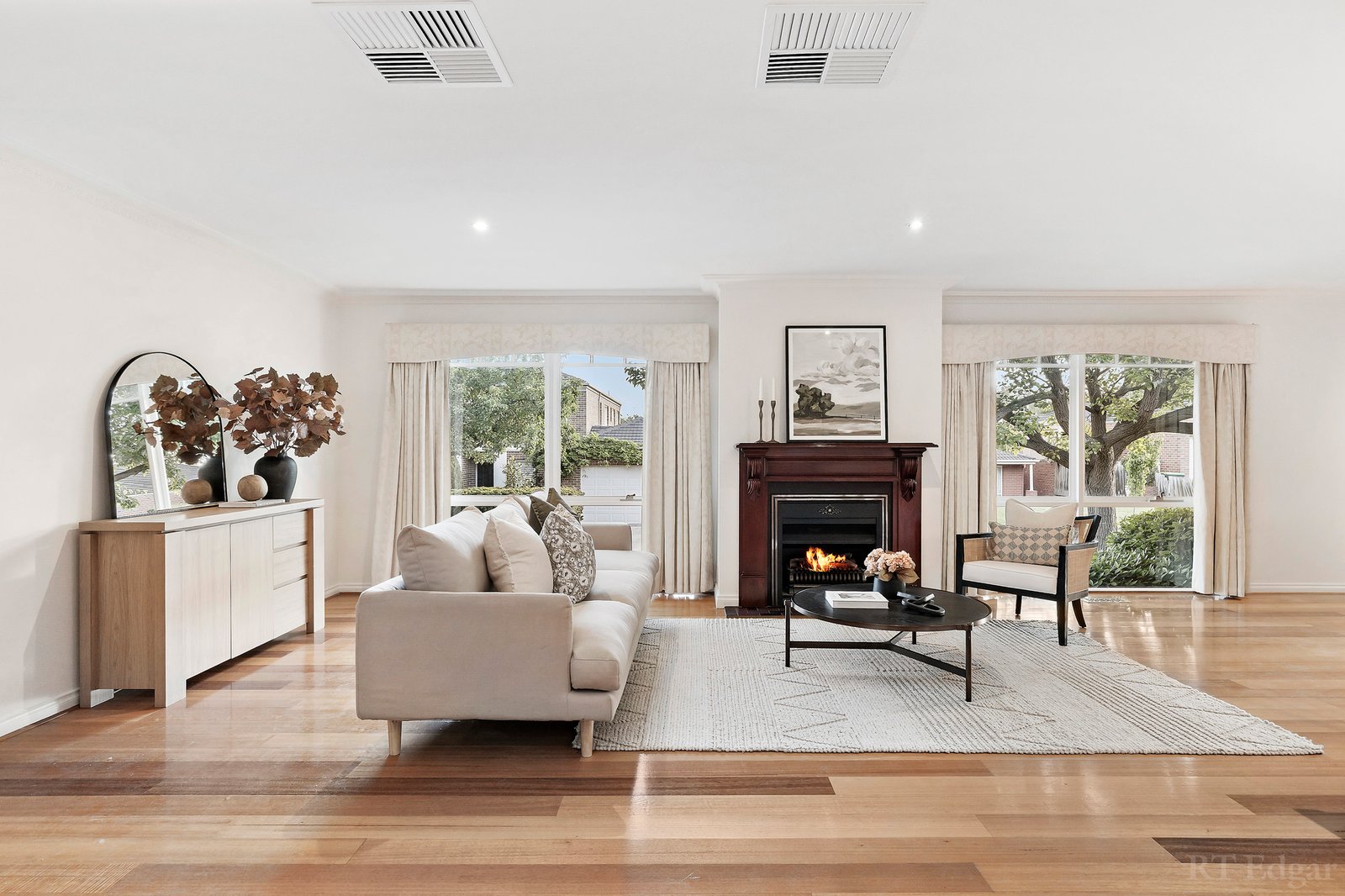 Real Estate and Property in 1 Devere Gardens, Vermont South, VIC