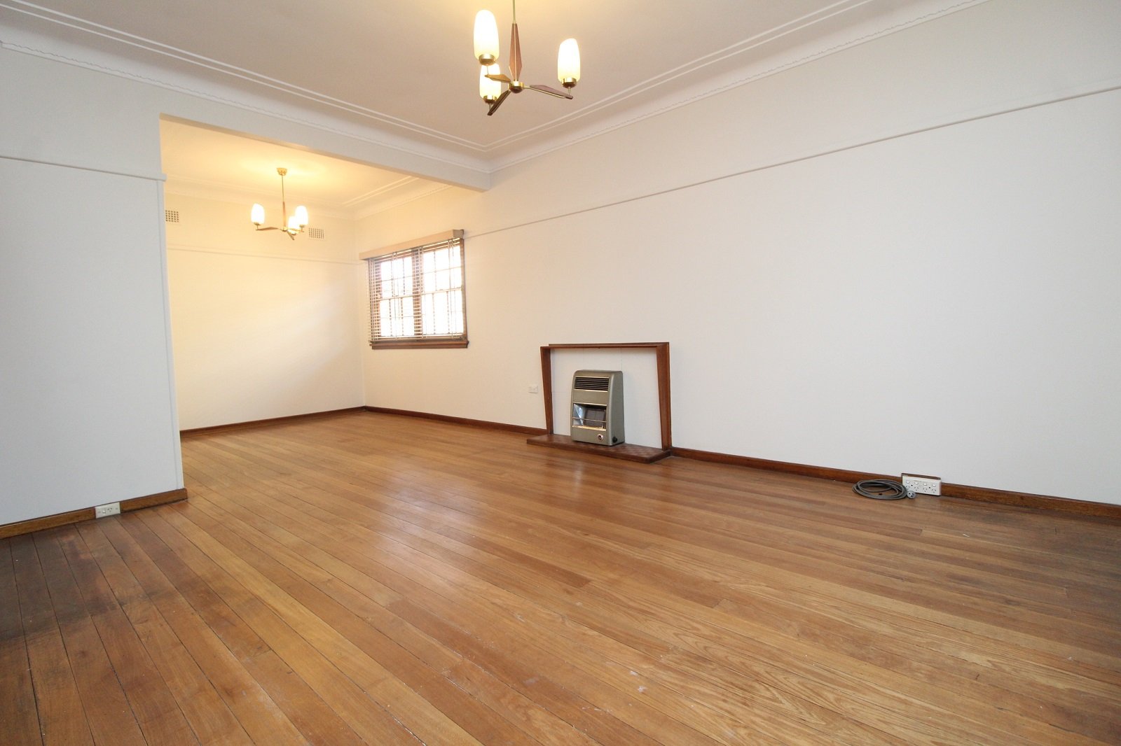 1 DIANA Avenue ROSELANDS 2