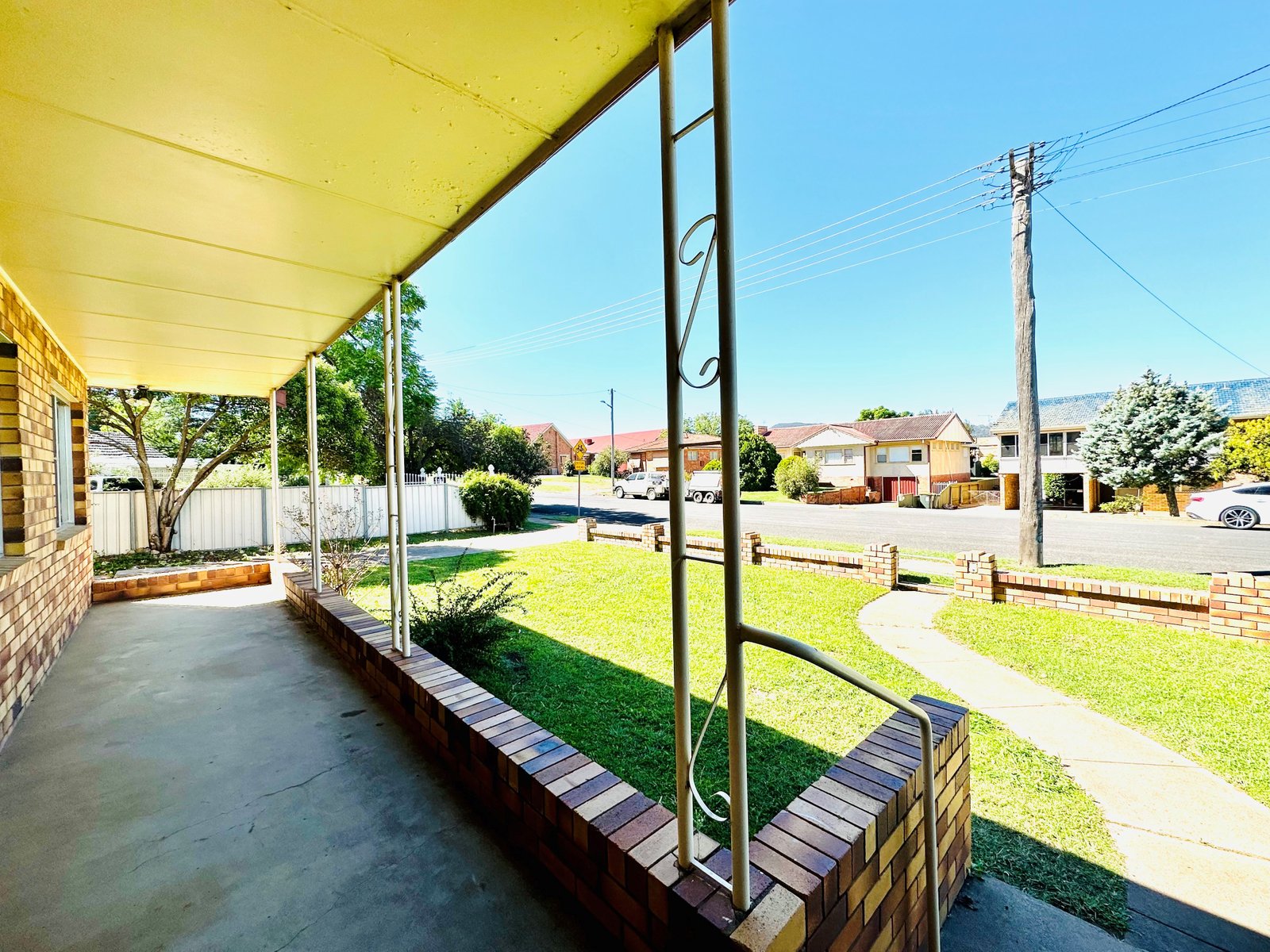 1 Diane Street TAMWORTH 3