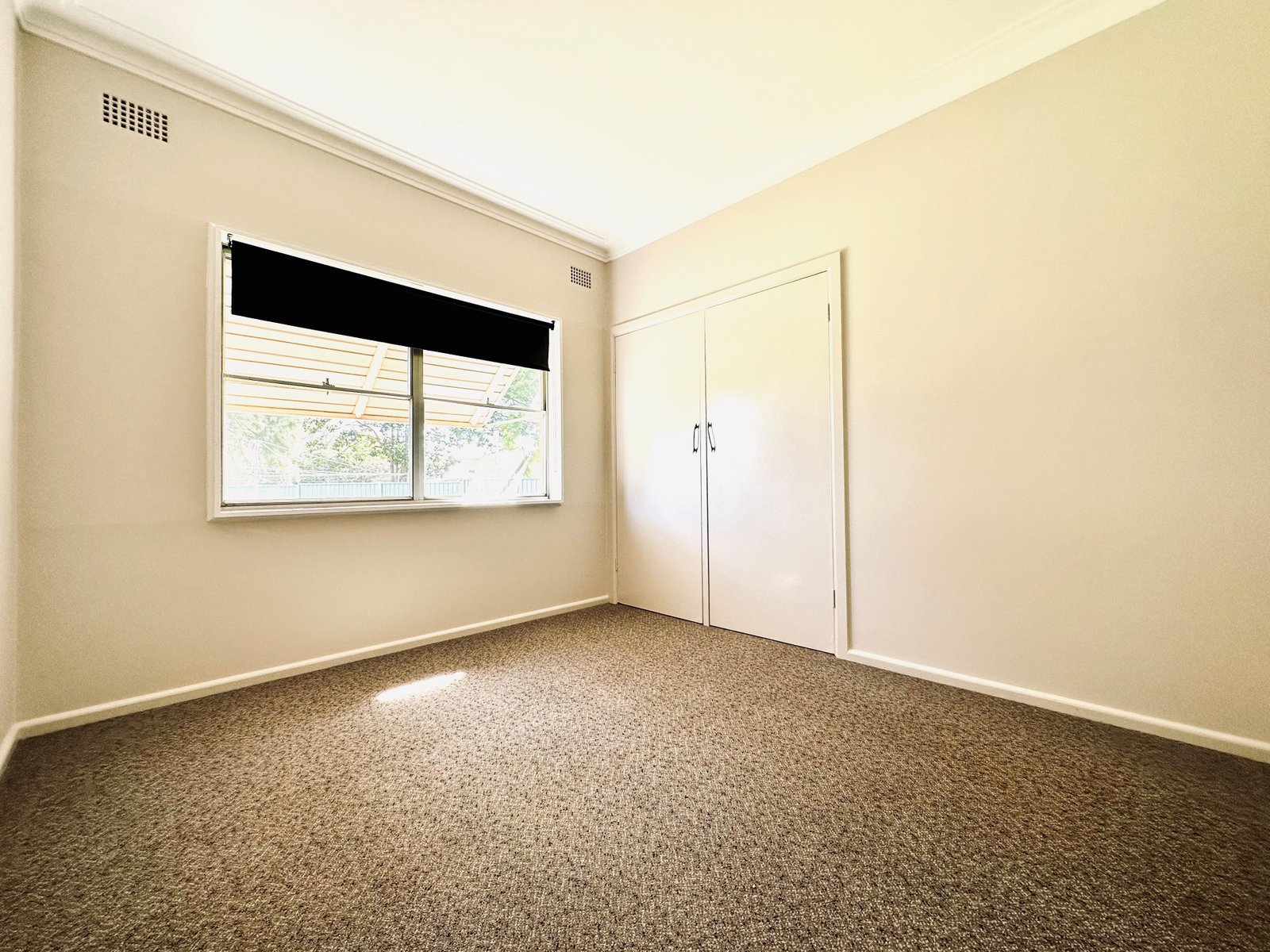 1 Diane Street TAMWORTH 9