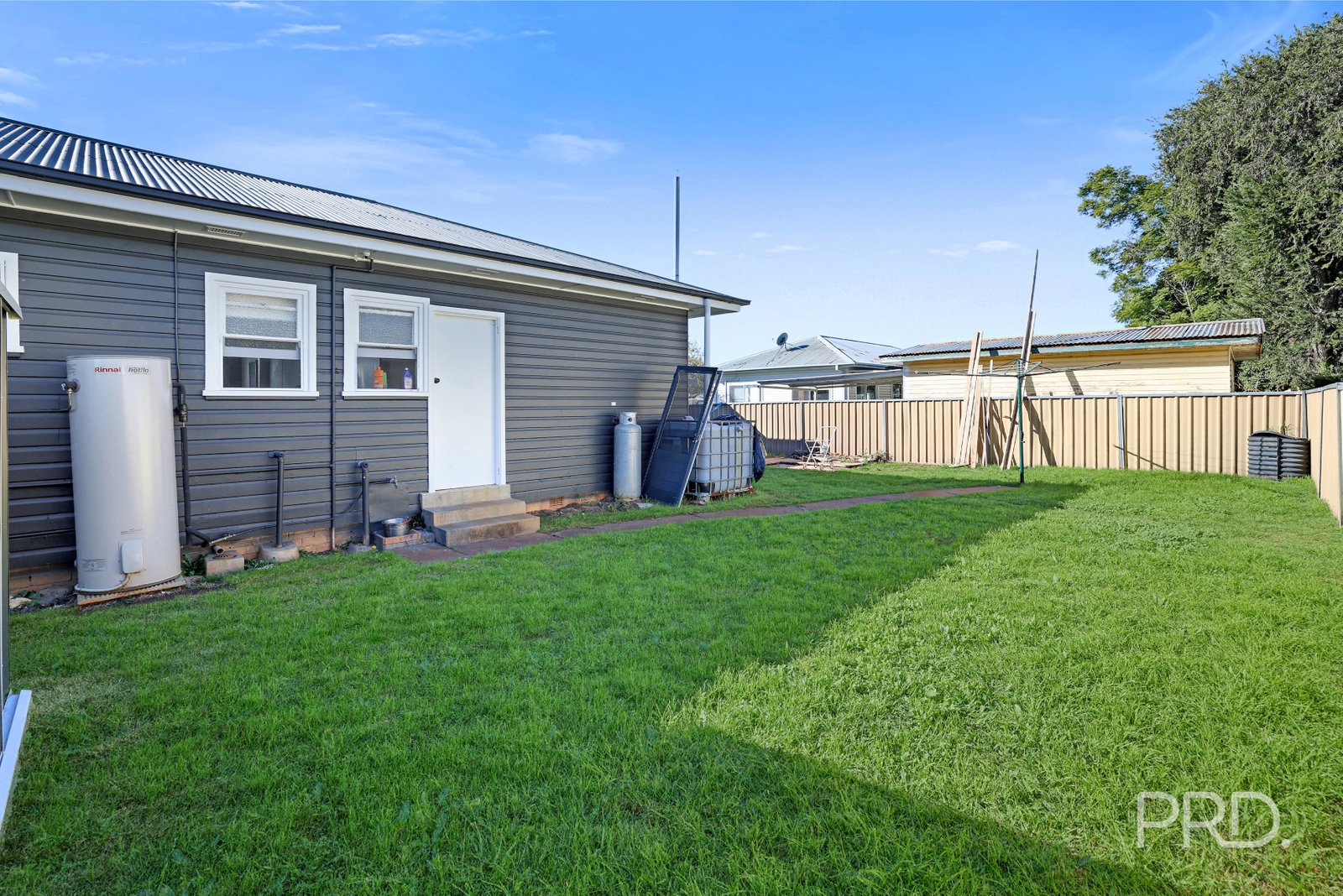 1 Donald Street TAMWORTH 17