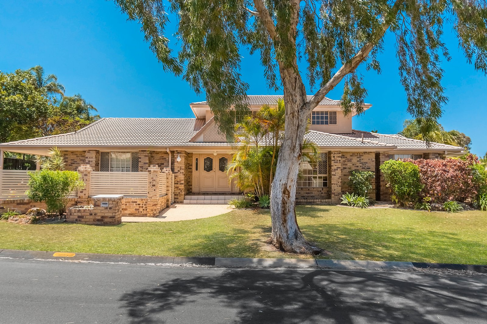 1 Doncaster Court ROBINA 1