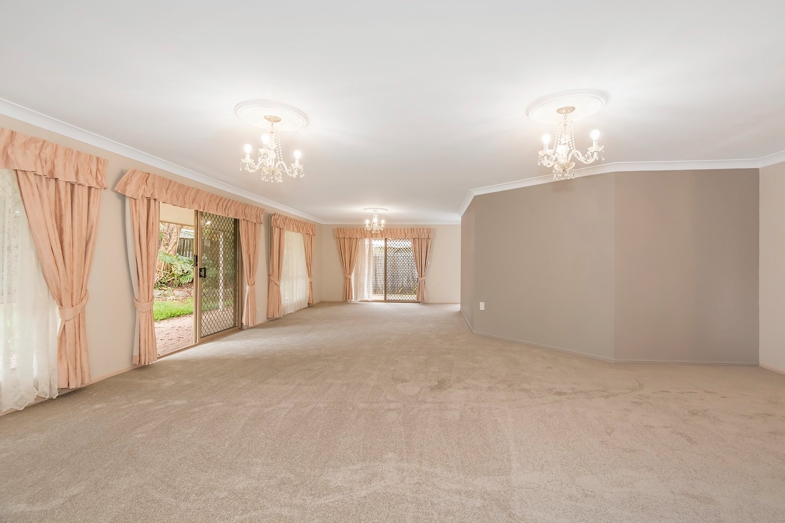 1 Doncaster Court ROBINA 3