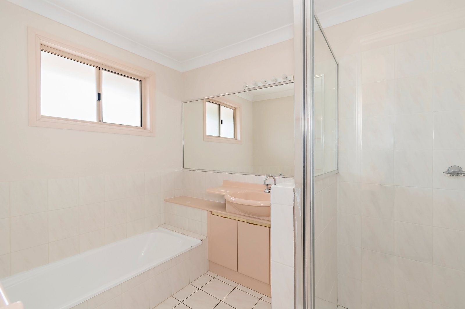 1 Doncaster Court ROBINA 14