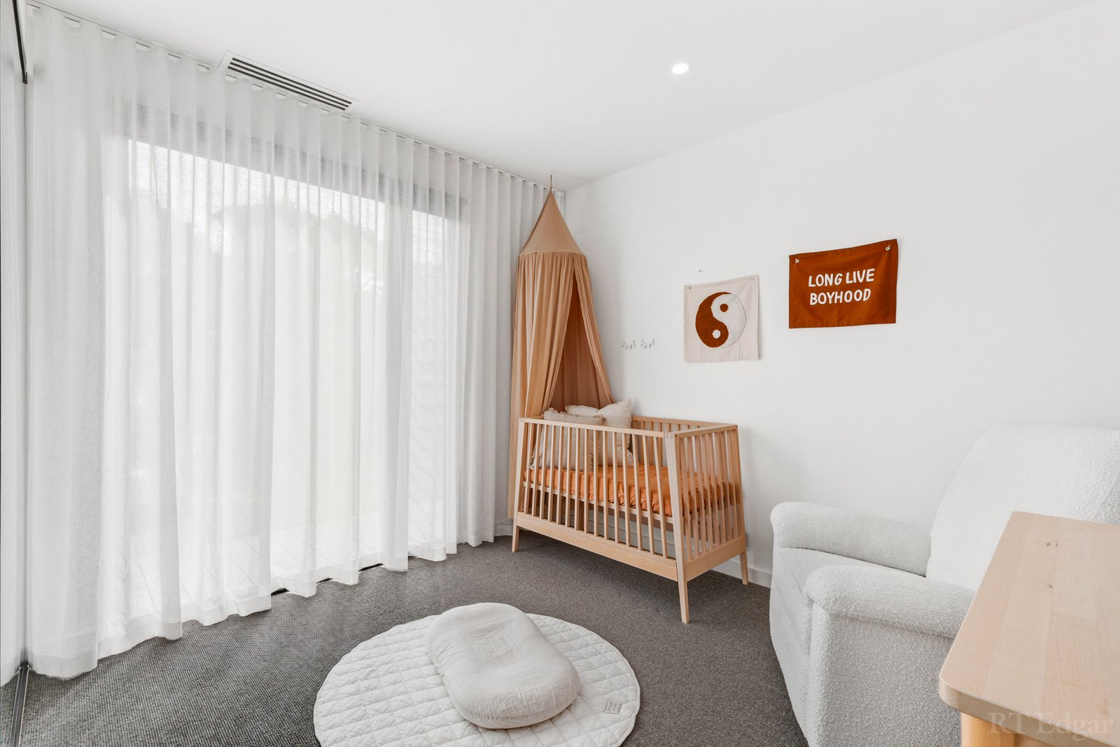 Real Estate and Property in 1 Douglas Court, Point Lonsdale, VIC