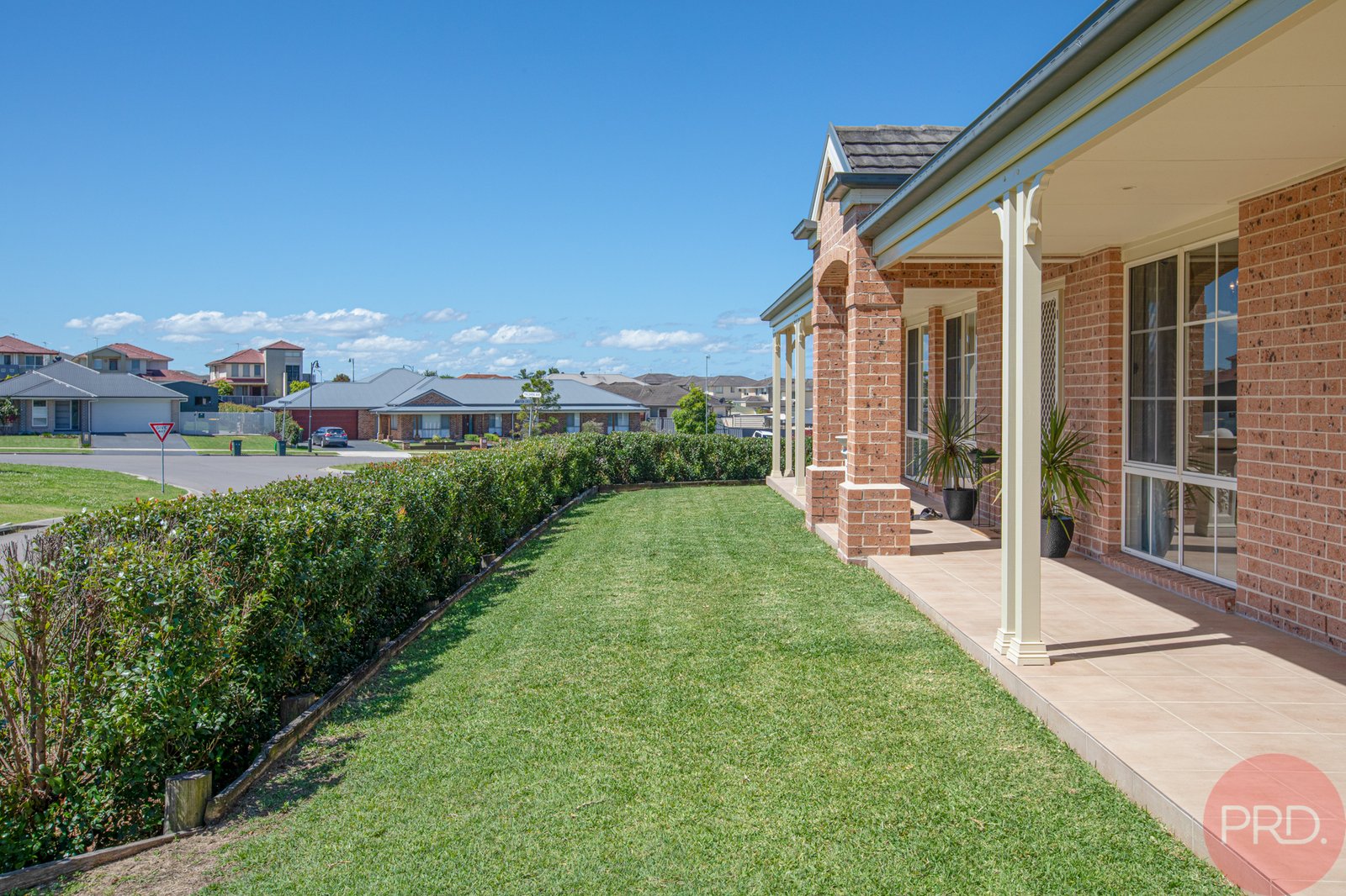 1 Drayton Crescent THORNTON 3