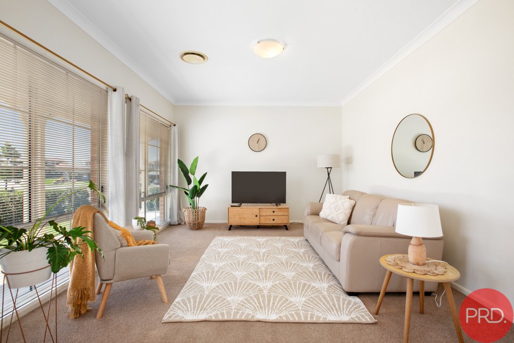 1 Drayton Crescent THORNTON 5