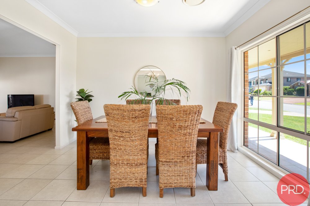 1 Drayton Crescent THORNTON 7