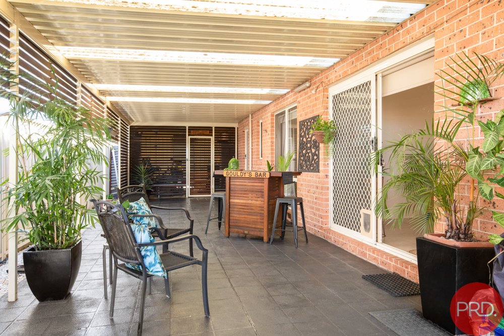 1 Drayton Crescent THORNTON 15