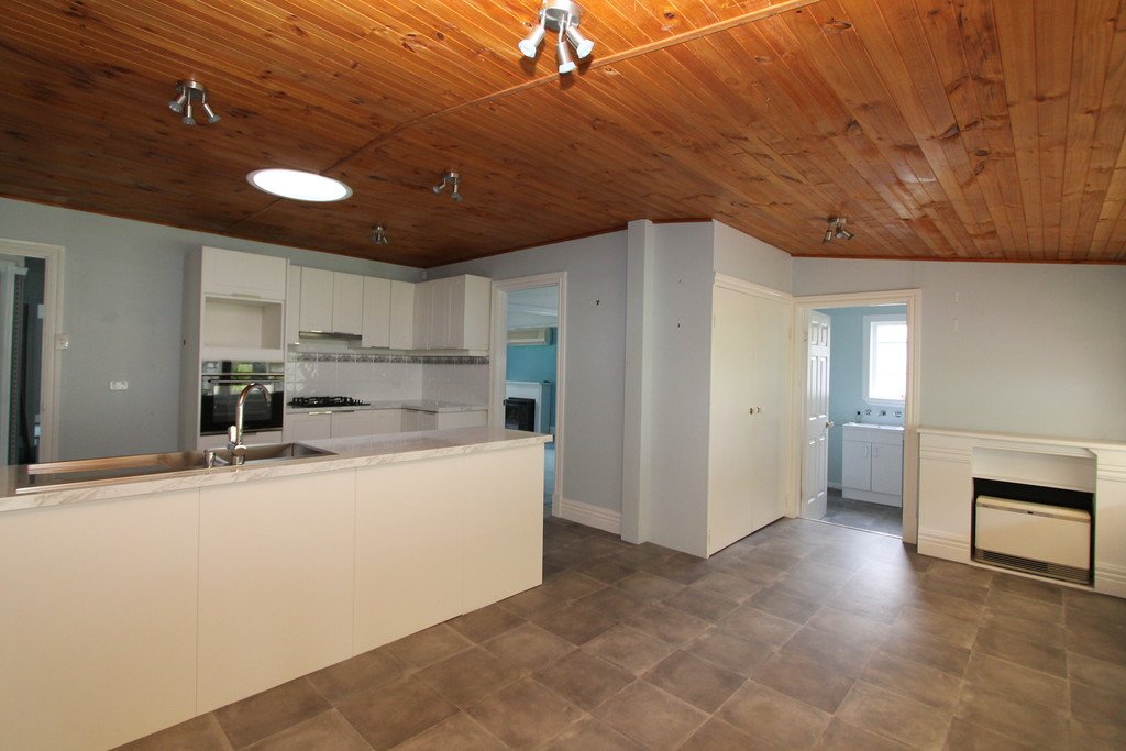 1 Drummond Street CRESWICK 6