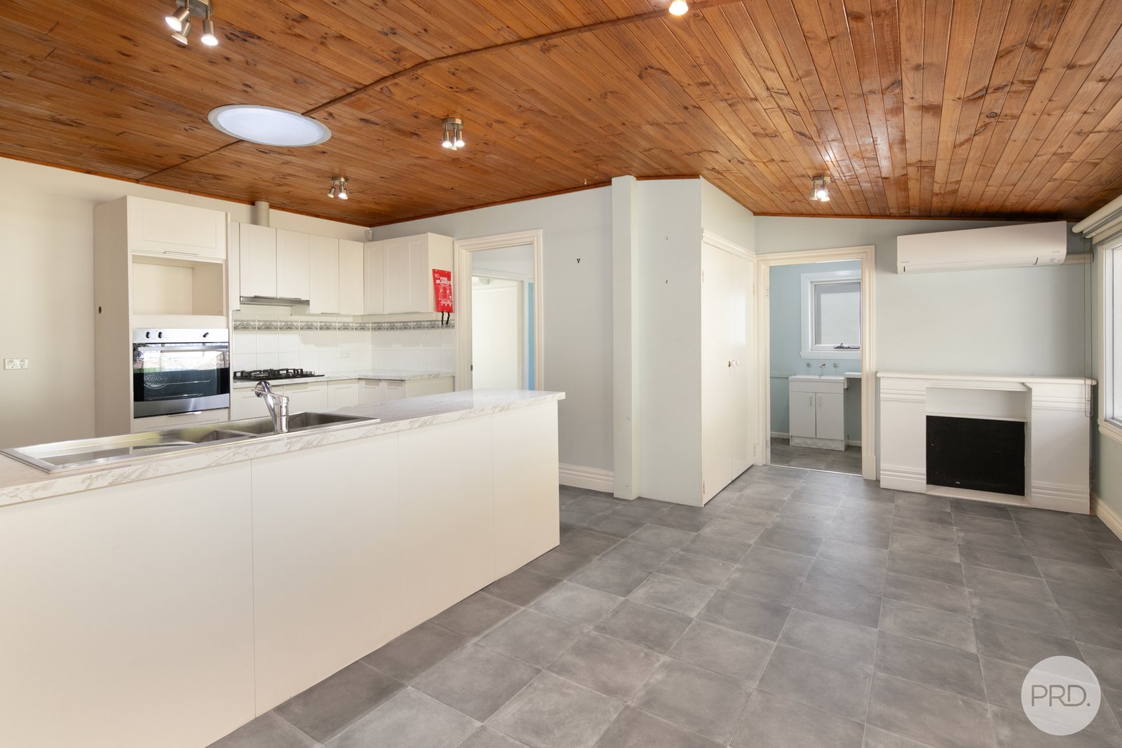 1 Drummond Street CRESWICK 3
