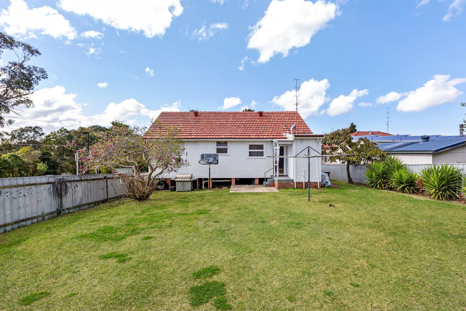 1 Dudley Road, CHARLESTOWN NSW 2290