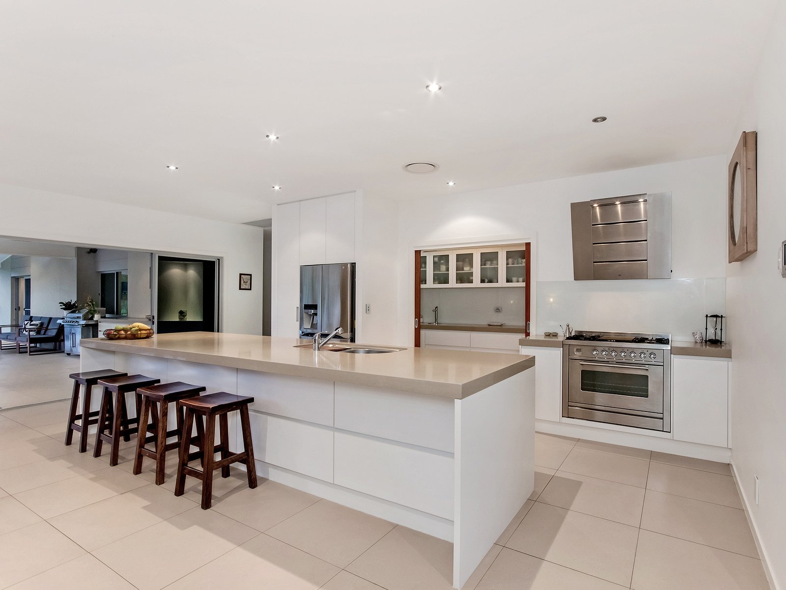 1 Dungogie Drive TALLEBUDGERA 6